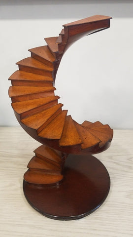 Curved wooden Stair case. Copy of Leonarno Da Vinci model