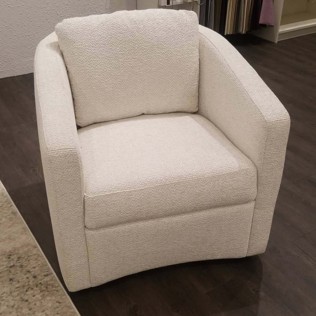 Arthur Swivel Chair